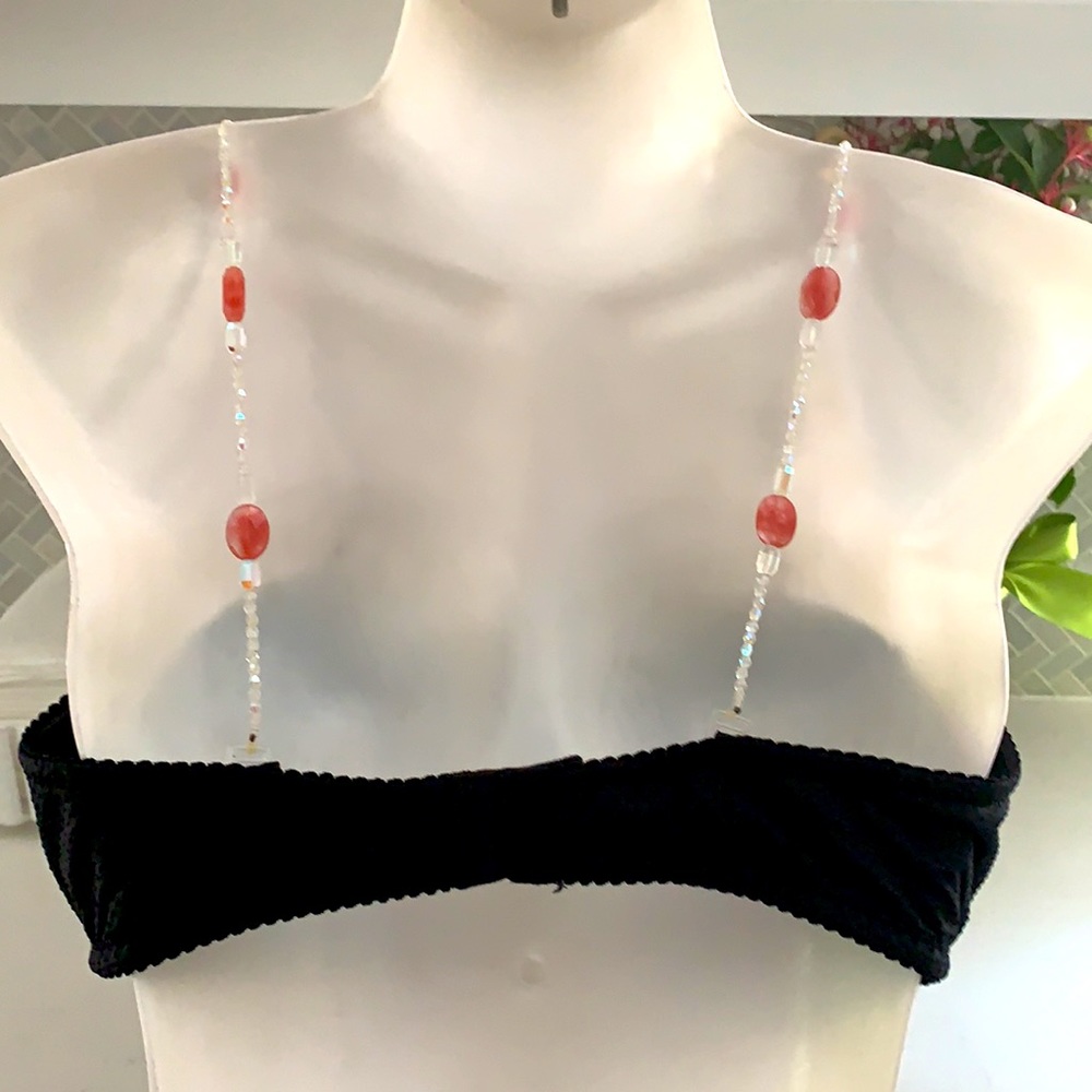 Crystal like bra straps, with elastic